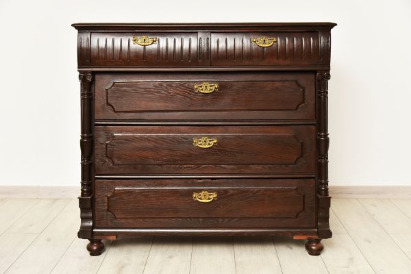 Dresser Assembly in Glenview